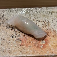 匠 進吾 - 鱸の握り 木の芽