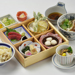 やじろべえ 春日井店