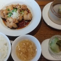 正宗広東私房菜サワダ 梅田エスト店 - 