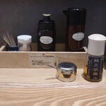 とんかつ成蔵 - 卓上