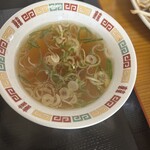 呑みめしや いっぷく - 色味以上に濃いめの美味しいスープ