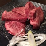 焼肉 夢丸 - 特上厚切りタン