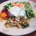 Hachihare - ガパオライス