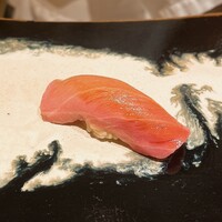 鮨 龍次郎 - 中トロ　お腹側