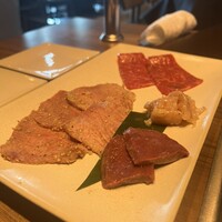 焼肉うしごろ 新宿三丁目店 - 
