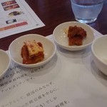 Koya - セットのキムチ、純豆腐、卵