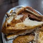 若鶏時代 なると 本店 - みんなでシェアするので、小さく払しましょ…