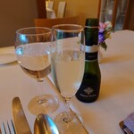 スタジオーネ - 