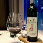 エスキス - フランスのプロバンス地方の３種をブレンドしたワイン。果実味を感じる。