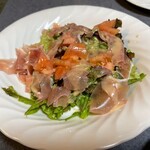 ゴメンネJIRO - 生ハムのサラダ