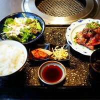 東京焼肉 平城苑 銀座5丁目店 - ライスは大盛り（無料）にしました