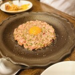 小鳥と苺 Bistro - 和牛のタルタル