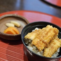天ぷら とばり - 穴子天丼と漬物
