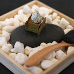 Simplicité - ランチコース 12100円 のオリーブ／海苔