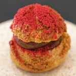 Simplicité - ランチコース 12100円 のほうじ茶のシュークリーム ラズベリーパウダー