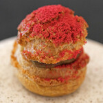 Simplicité - ランチコース 12100円 のほうじ茶のシュークリーム ラズベリーパウダー