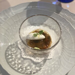 ラ・リリアーナ - 冷静ミネストローネ、モッツァレラのムース乗せ