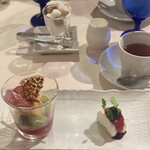 ラ・リリアーナ - デザート盛り合わせ