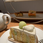 お茶とお菓子まやんち - メロンのショートケーキ