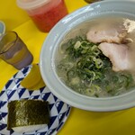 味心 - 塩とんこつラーメン ＆ おにぎり