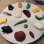 ハウスサンアントン - 朝採れの地場野菜たちを野沢の高温温泉水で茹で　鹿熟成系ソースと　大阪の超名フレンチの名物大皿より幸せになれます
