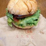 暁輔バーガー - 暁輔バーガー（950円）
