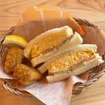 コメダ珈琲店 - ミニコメバスケット