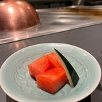 鉄板焼 禅 - サービスで頂いたスイカ