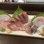 金町製麺 - 刺身盛り合わせ