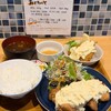 津田屋食堂