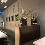 鮨のしはち - テーブル席から