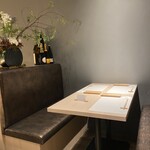 鮨のしはち - 隣のテーブル席