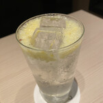 鮨のしはち - すりおろしレモンサワー