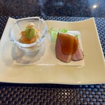 258428349 - 最初の一皿