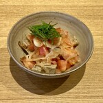捏製作所 - トマトと生麩の梅肉和え(600円)