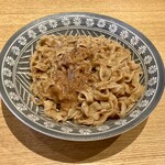 捏製作所 - タロ豚の辛いサラミペーストとトマトソース和え麺(900円)