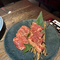 焼肉トラジ ルクア大阪店 - ハラミの食べ比べ