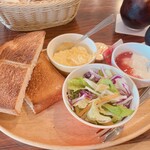 ピーくんカフェ 北千住店 - 