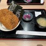 秩父わらじかつ亭 - 