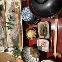 対馬のどぐろとイカ活き造り 博多 魚蔵 都ホテル店 - 
