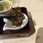 三枚目 助五郎 - 昆布の旨煮。