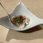 三枚目 助五郎 - パインクリーム。