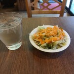 行徳ビリヤーニーハウス - これは？サービスだったかも