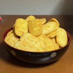 もち吉 - カレーせんべい