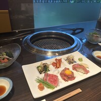 焼肉 青山外苑 - 