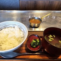 鉄板和食とワイン 萬鉄 - 