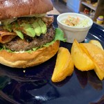 SUNLIT BURGER - 