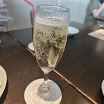 京鼎樓 - 桂花陳酒ソーダ割り