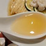 麦と麺助 - スープ