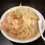 麺とび六方 - ラーメン豚マシ